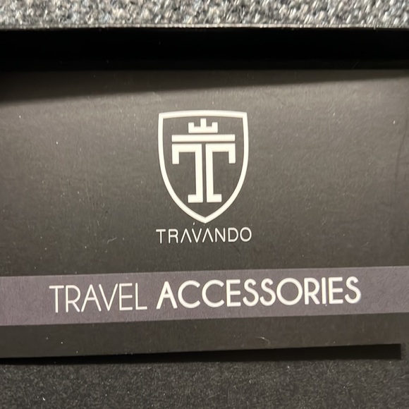 Travando Bifold with Money Clip Wallet - black on black - Picture 6 of 7